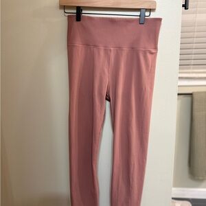 Vuori Studio Rib Legging barely worn